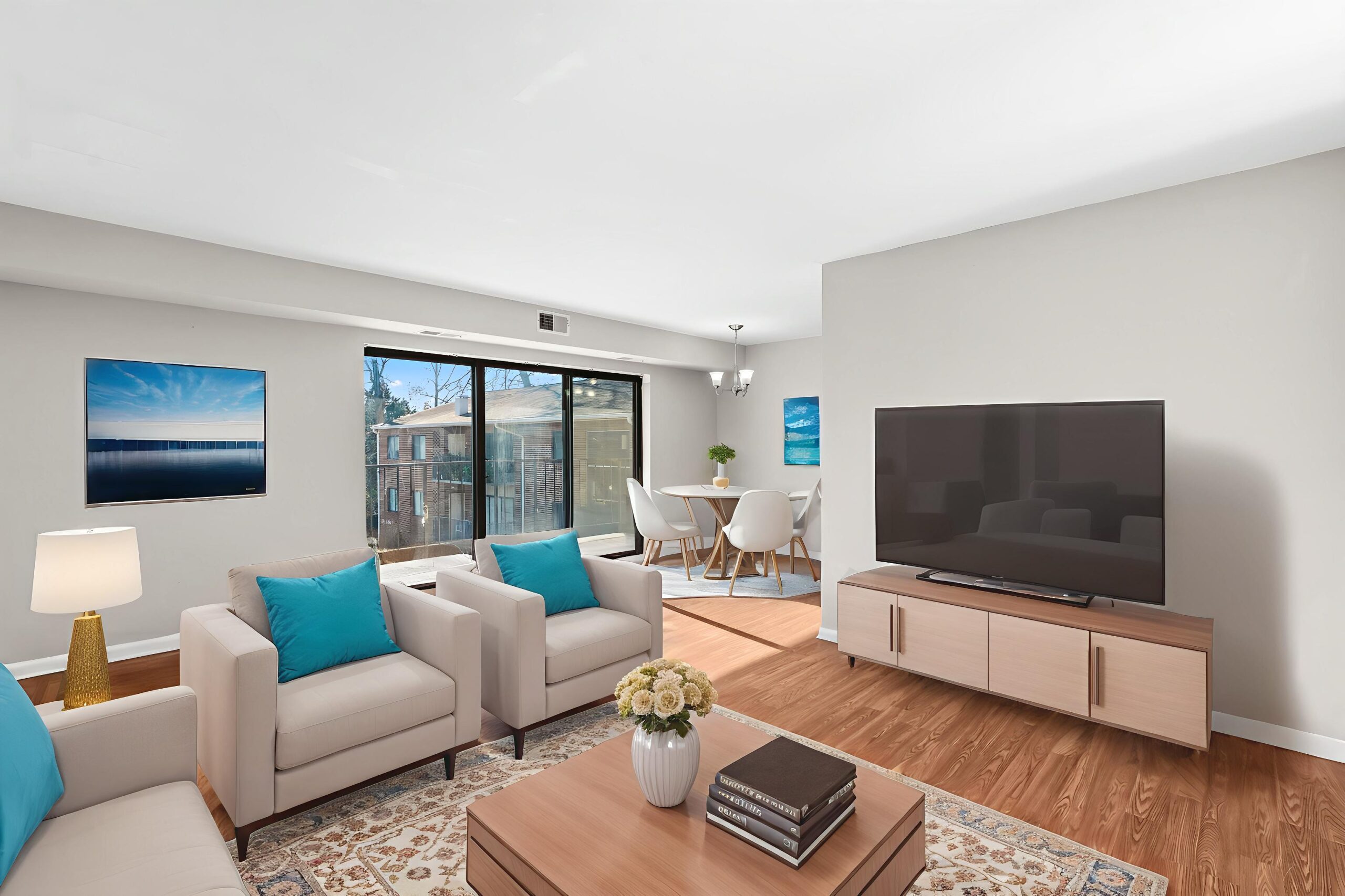 DSC00921-LivingRoom-Standard-6